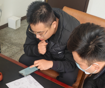 Hongzifeng технологийн баг дахин үйлчлүүлэгчдээс өндөр үнэлгээ авлаа.