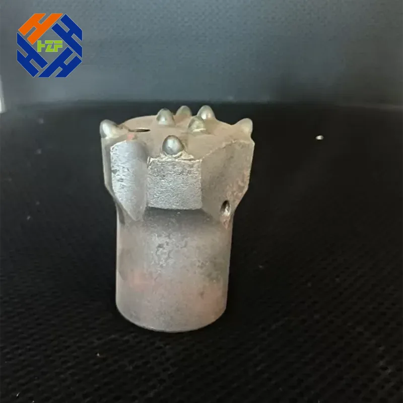 Чулуулгийн өрөмдлөгийн товчлуурын бит